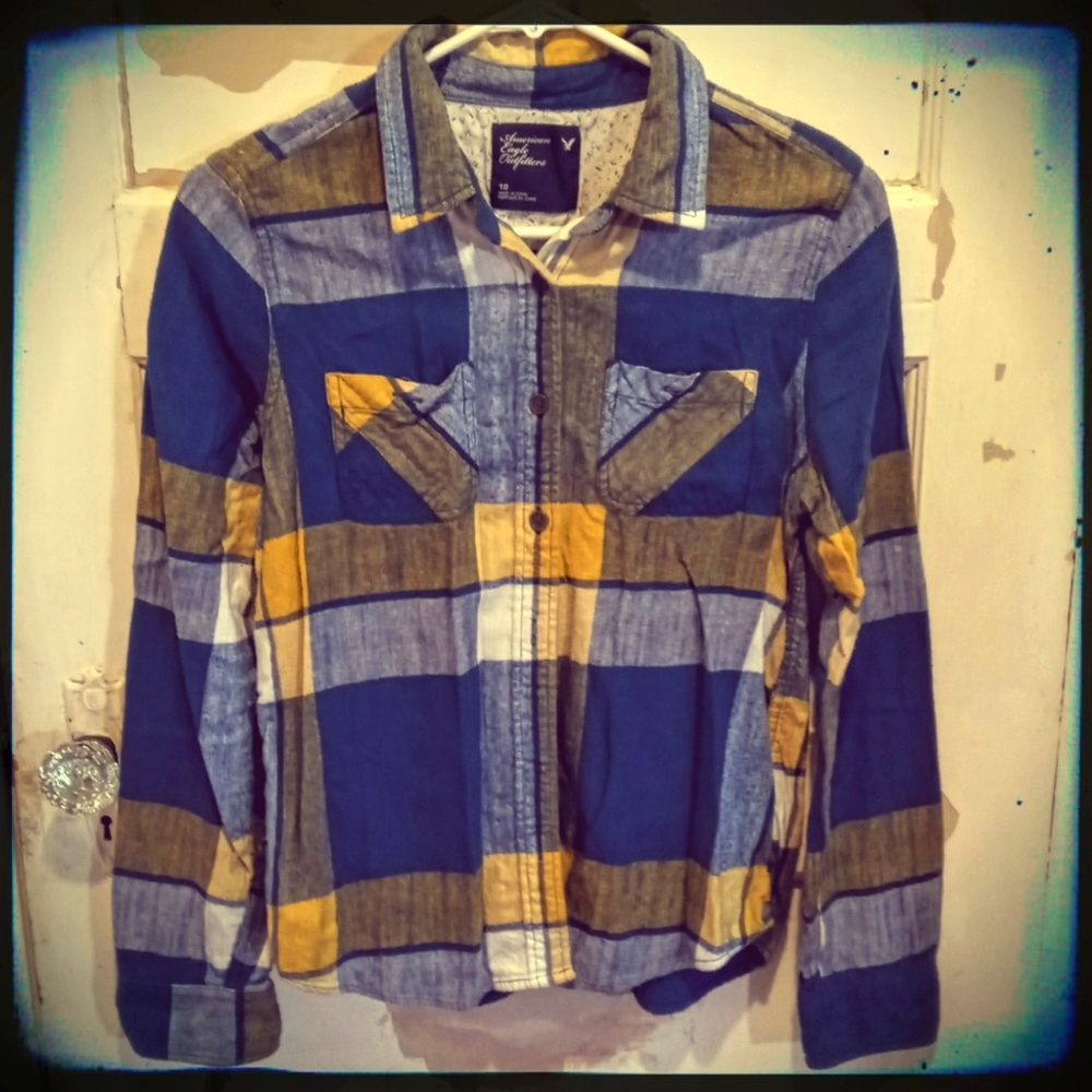 AEO Woman's flannel shirt